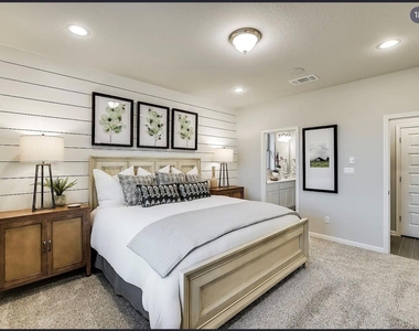 2633 Stone Branch Dr - Photo Thumbnail 13