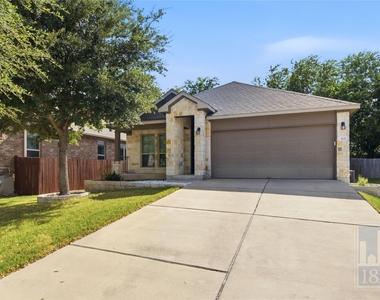 821 Schefer St - Photo Thumbnail 28