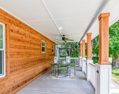 1003 E 39th St - Photo Thumbnail 1