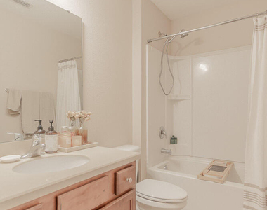 15816 Twin Creek Drive - Photo Thumbnail 21