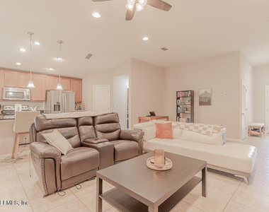 15816 Twin Creek Drive - Photo Thumbnail 7