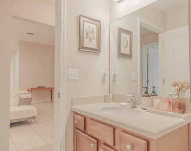 15816 Twin Creek Drive - Photo Thumbnail 22