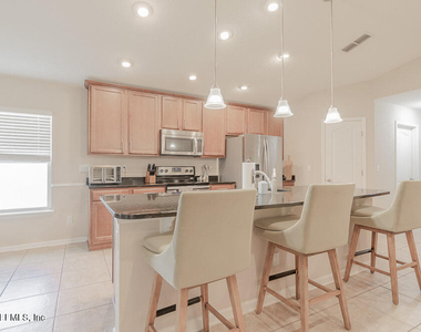 15816 Twin Creek Drive - Photo Thumbnail 10