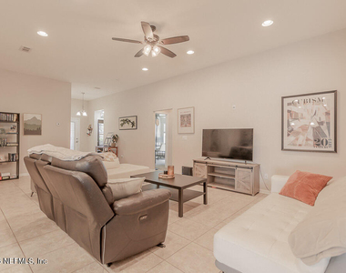 15816 Twin Creek Drive - Photo Thumbnail 8