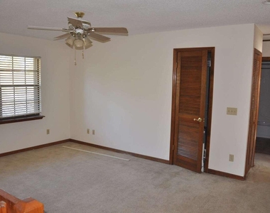 3926 High Pine Road - Photo Thumbnail 5