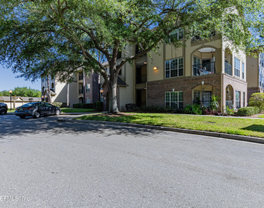 7800 Point Meadows Drive - Photo Thumbnail 1