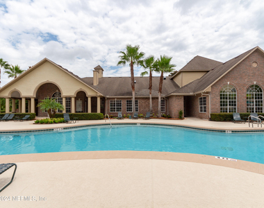 7800 Point Meadows Drive - Photo Thumbnail 29