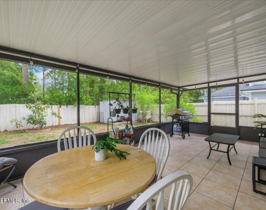 11179 Bentley Trace Lane E - Photo Thumbnail 24