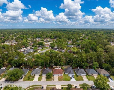 11179 Bentley Trace Lane E - Photo Thumbnail 37