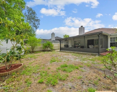 11179 Bentley Trace Lane E - Photo Thumbnail 27