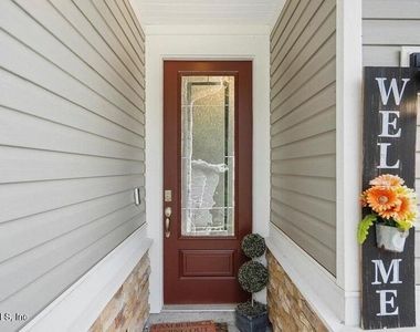 11442 Eagle Vail Court - Photo Thumbnail 2