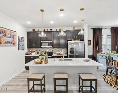 11442 Eagle Vail Court - Photo Thumbnail 5