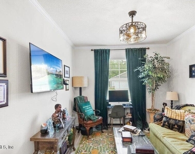 11442 Eagle Vail Court - Photo Thumbnail 4