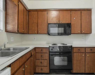 1557 El Prado Road - Photo Thumbnail 24