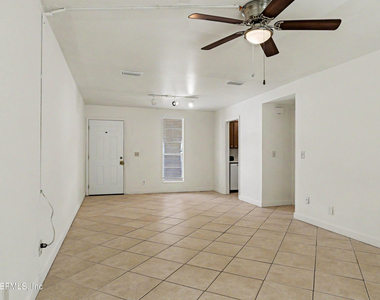 1557 El Prado Road - Photo Thumbnail 14