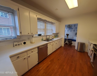 2846 Sydney Street - Photo Thumbnail 9