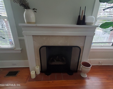 2846 Sydney Street - Photo Thumbnail 5