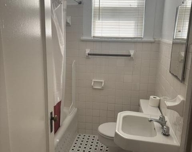 1007 Acosta Street - Photo Thumbnail 6