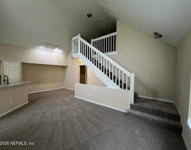 13700 Richmond Park Drive - Photo Thumbnail 13