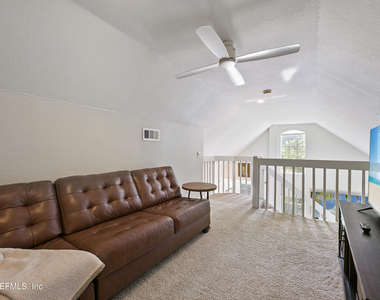 13703 Richmond Park Drive - Photo Thumbnail 15