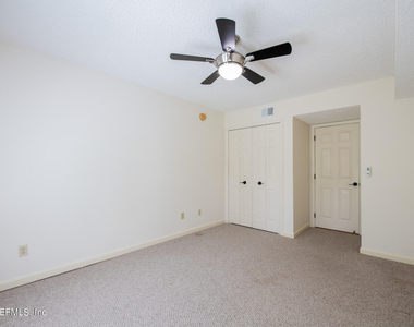 13715 Richmond Park Drive N - Photo Thumbnail 22