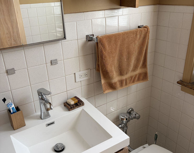 1210 W Jarvis Avenue - Photo Thumbnail 13