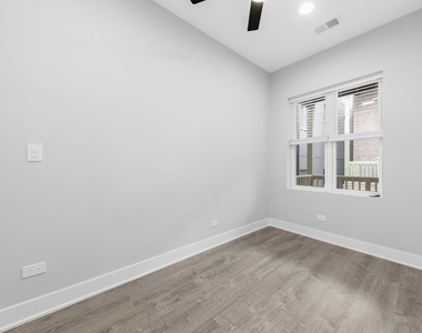 2317 W Taylor Street - Photo Thumbnail 6