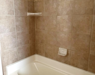 327 Wildberry Court - Photo Thumbnail 18