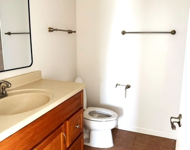 327 Wildberry Court - Photo Thumbnail 16