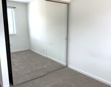 327 Wildberry Court - Photo Thumbnail 10
