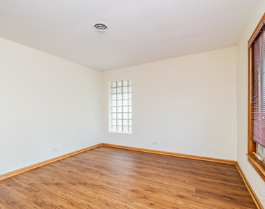 2334 S 10th Avenue - Photo Thumbnail 13