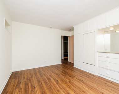 2334 S 10th Avenue - Photo Thumbnail 8