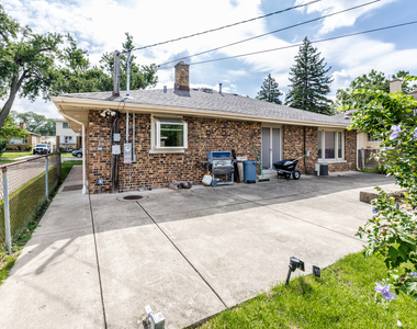 2334 S 10th Avenue - Photo Thumbnail 16
