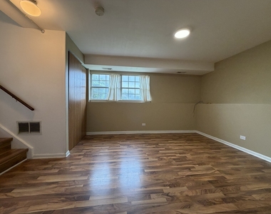 301 Cherrywood Court - Photo Thumbnail 11
