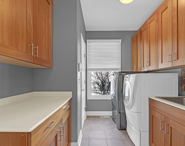 7242 Greywall Court - Photo Thumbnail 14