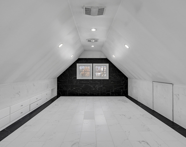 7242 Greywall Court - Photo Thumbnail 25