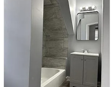 6444 S Eberhart Avenue - Photo Thumbnail 3