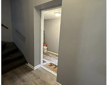 6444 S Eberhart Avenue - Photo Thumbnail 9
