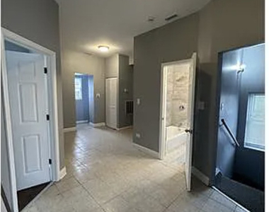6444 S Eberhart Avenue - Photo Thumbnail 23