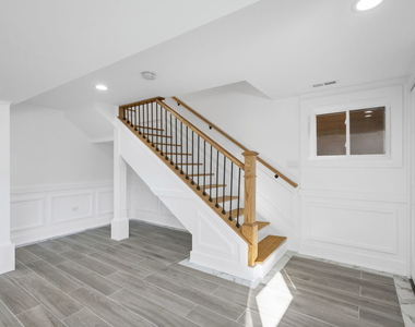 3934 N Sawyer Avenue - Photo Thumbnail 3