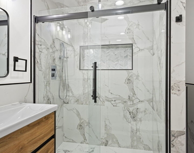 3934 N Sawyer Avenue - Photo Thumbnail 14