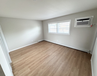 4528 Elm Avenue - Photo Thumbnail 9