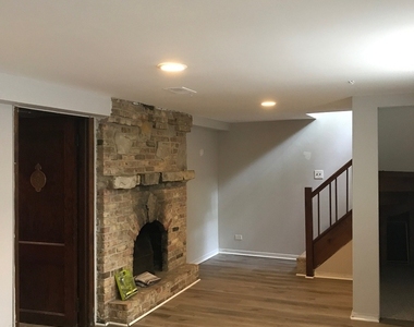 3762 N Kenmore Avenue - Photo Thumbnail 6