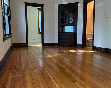 3762 N Kenmore Avenue - Photo Thumbnail 3