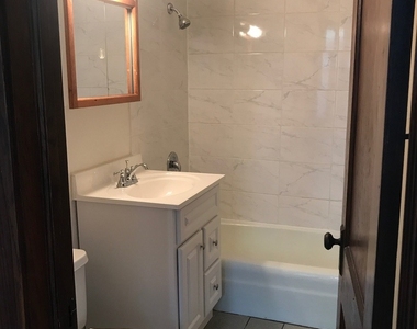 3762 N Kenmore Avenue - Photo Thumbnail 5