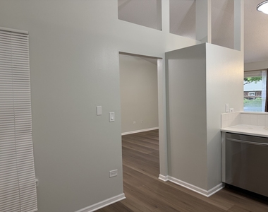 503 Lasalle Lane - Photo Thumbnail 15