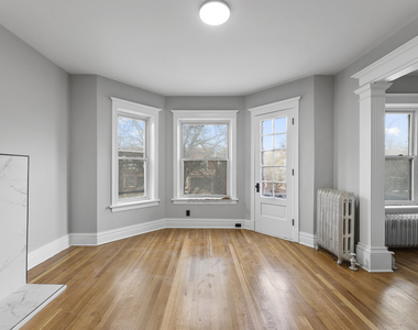 7645 S Morgan Street - Photo Thumbnail 3