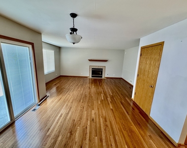 384 Horizon Lane - Photo Thumbnail 4