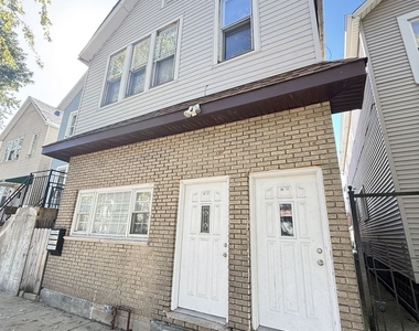 4812 S Elizabeth Street - Photo Thumbnail 3