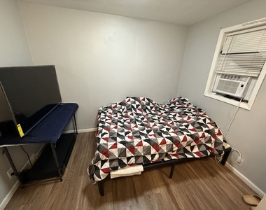 4812 S Elizabeth Street - Photo Thumbnail 8